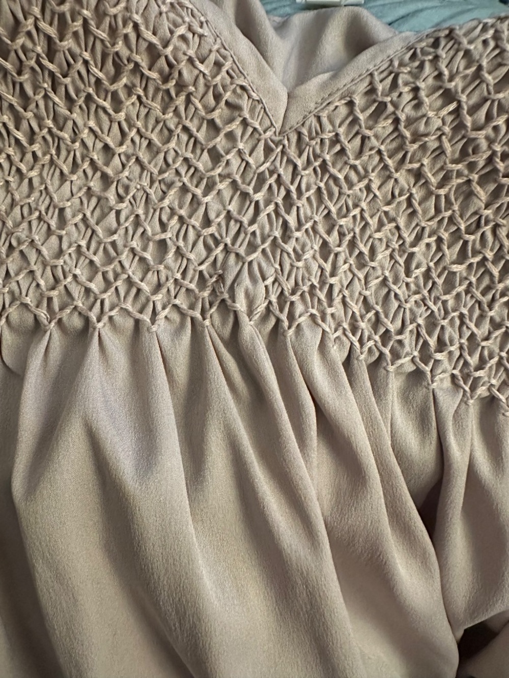 SOFT SURROUNDINGS FLAW 2X light lilac lavender SMOCKED & silky nightgown POCKETS - Picture 9 of 11